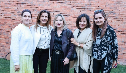  Fernanda Félix, Guadalupe Carrera, Eréndira,  Ana Luisa Moncada y Elsa Félix.