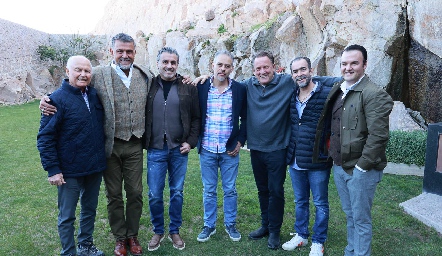  Salvador Félix, Tenoch González, Samuel Tacea, Alejandro García, Salvador Félix, Manuel González Matienzo y Vicente González.