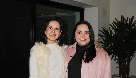  Yolanda Aguillón y Mariana Castillo.