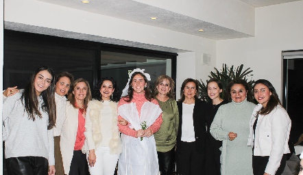  Paulina Rodríguez, Diana Villegas, Bety Lavín, Yolanda Aguillón, Valeria Villarreal, Yolanda Aguillón, Claudia González, Laura Rodríguez, Tita Aguillón y Begoña Paredes.
