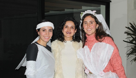  Ilse Lázaro, Yolanda Aguillón y Valeria Villarreal.