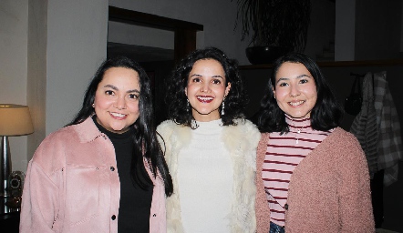  Mariana Castillo, Yolanda Aguillón y Andrea Alfaro.