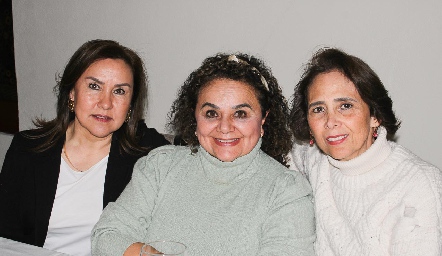  Claudia González, Tita Aguillón y Diana Villegas.