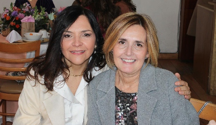  Gabriela Betancourt y Silvia Aguilar.