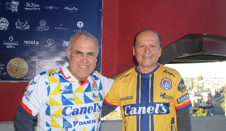  Raúl Velázquez y Fernando Cárdenas.