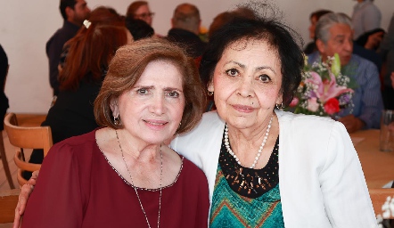  Irlanda Guevara y Margarita Meléndez.