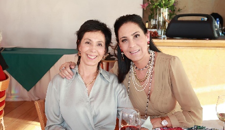  Lucía Álvarez y Ana Luisa Lujambio.