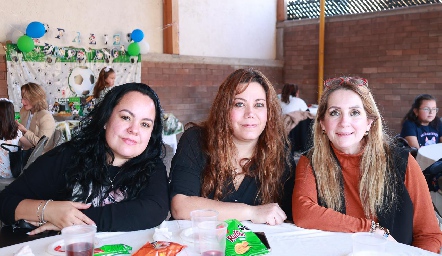  Teresa Polanco, Jane Rubio y María Sánchez.