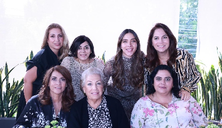  Vero Aguirre, Yolanda Altamirano, Elsa Santoyo, Alba Altamirano, Raquel Altamirano, Olga María de Aguirre y Gabriela Altamirano.