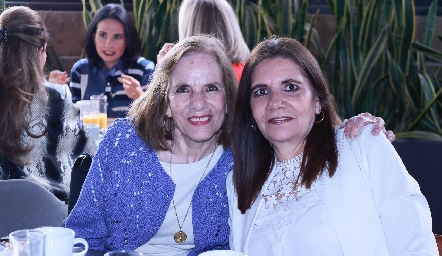  Elsa Rivera y Laura Rivera.