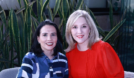  Adriana Juárez y Gabriela Dorador.