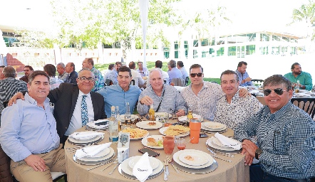  Miguel Valenzuela, Lorenzo Sánchez, Javier Dávila, Gonzalo Benavente, Javier Vallejo, Roberto Pedroza y Juan Ariel Reyes.