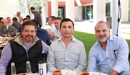  Luis Pacheco, Juan Andrés González y Sergio Rivera.