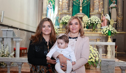  Cynthia Morales, Juan Carlos Morales y Martha Irene Morales.
