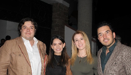  Jorge Leautaud, Daniela, Carla Puente y Federico Mendizábal.