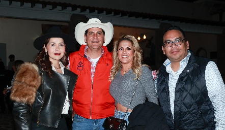 Marianela Valdés, José Juan Villalba, Ana Villalba y Enrique Romo.