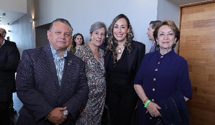  Homero Garza, Ana María, Mariana Ávila y María Elena Sánchez.