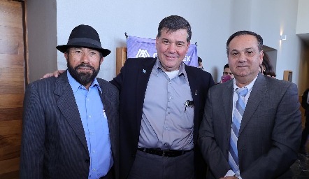 Jose Trinidad, Juan Carlos Salazar y Eduardo Kasis Chevaile.