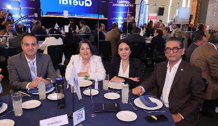  Eduardo Kasis Chevaile, Ada Luz Martínez, Ivette Radea y Juan Manuel Pérez.