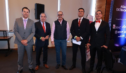  Javier Mercado, Gustavo Puente, Jaime Chalita, Aarón Urbiola y Julián Urbiola.