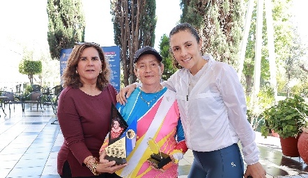  Graciela Torres, Laura Faz y Mariana Hernández.