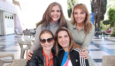  Sabrina Gaviño, Claudia Barba, Beatriz Rangel y Lourdes Velázquez.