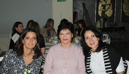  Daniela Rivero, Pilar Labastida y Vicky Fernández.