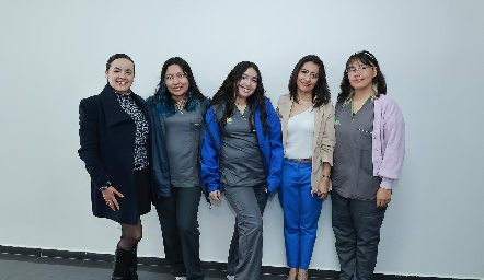  Dra. Soto Nuño, Yuridia Guerrero, Claudia García, Dra. Cristina Maldonado y Fátima Ibarra.