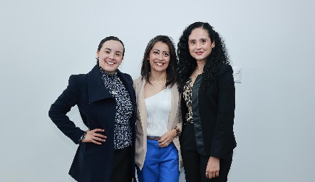  Dra. Soto Nuño, Dra. Cristina Maldonado e Hilda Ortiz.