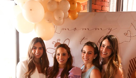  Maytee, Fer Paredes, Patty y Fernanda Chávez.