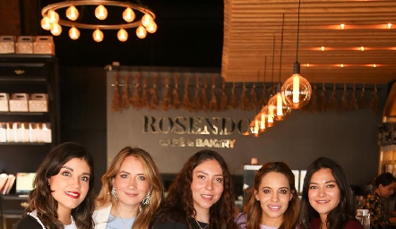  Sandra Ávila, Alis González, Mariana Naya, Fer Paredes, Mariana Cerda, Andrea González y Maritza Pérez.