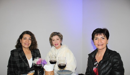  Dolores Delgado, Laura Acosta y Gloria Rendón.