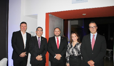  Luis González, Gerardo Bocard, Marek Meinster, Yolanda Gocher y Raúl Torres.