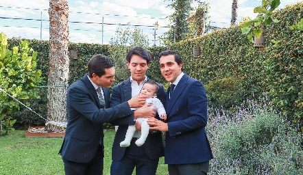 Mauricio, Diego y Horacio Tobías Hinojosa con Mauricio.