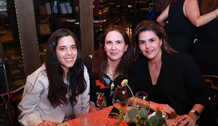  Estefanía Díaz Infante, Ana Greta Ibáñez y Gabriela Díaz Infante.