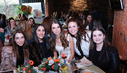  Ana Paula de los Santos, Ximena Abud, Isa Gaviño, María Emilia Torre y Marijó Valladares.
