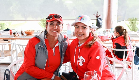 Blanca González y Alexia Mendoza.