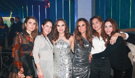  Lourdes Orozco, Bárbara Ruiz, Ale y Daniela Díaz de León, Ale Leos y Mariana Ávila.