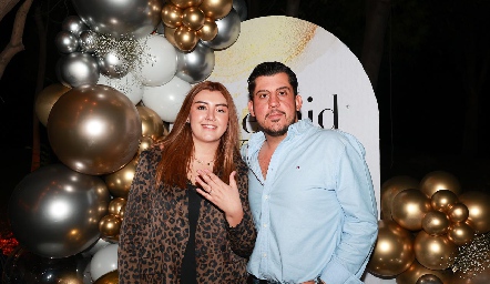  Ana Gaby Motilla y Héctor Gómez se comprometieron en matrimonio.