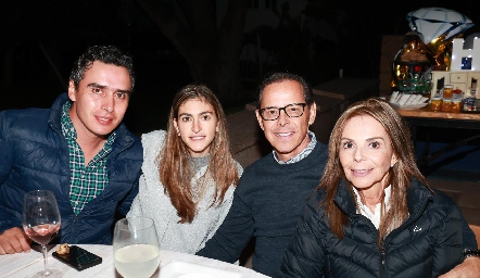  Xavier Azcárate, Patricia Gómez, Eduardo y Elena Gaviño.