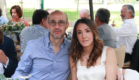  Alejandro Gutiérrez y Marcela Rivero.