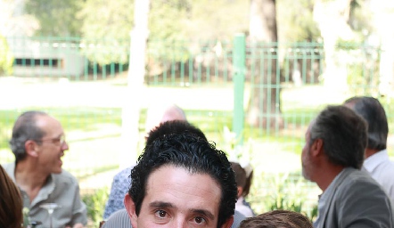  Roberto Mejía con su hijo Santiago.