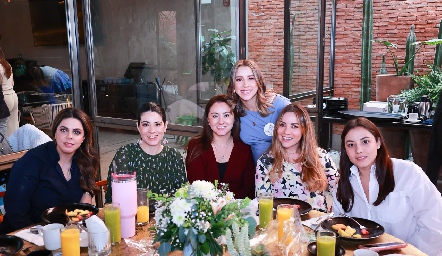 María José Palomar, Betzabé Ramos, Andrea Armería, Ana Gabriela Ibarra, Cristina Ramos y Sabrina Soberón.