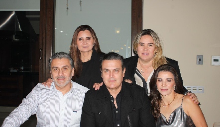  Samuel Tacea, Elsa Félix, Huicho Fernández, Daniela Benavente y Lupita Mercado.
