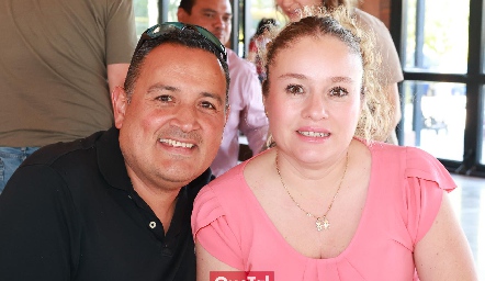  Edgar Palafox y Lorena Chávez.