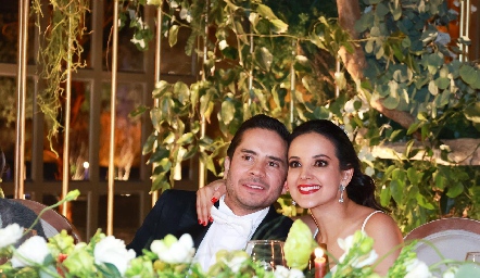  Eugenio Gaviño y Yolanda Aguillón recién casados.