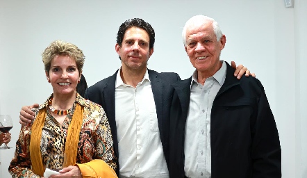  Lourdes Carrera, Ricardo Allende y Jaime Allende.