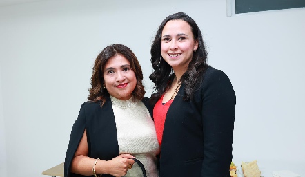  Lili Morales y Lore Rodríguez.
