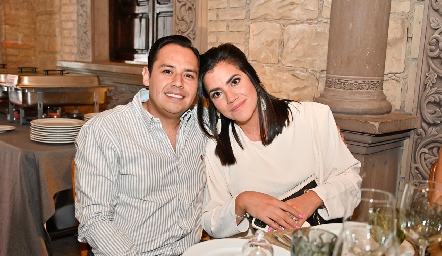  Óscar Álvarez y Nina Galarza.