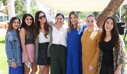  Valeria Rodríguez, Dalel Kasis, Ana Gabriela Maza, Ruth Martínez, Cristina Kasis, Carmelita Cordero, Elizabeth González.